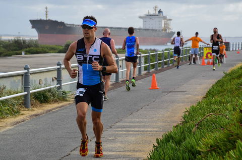 Sparke Helmore Newcastle City Triathlon - Sunshine Coast Tourism 0
