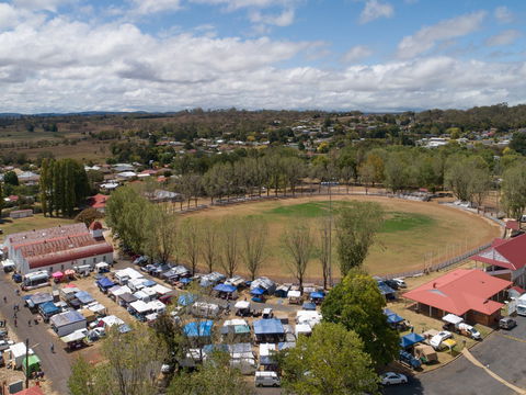 The Minerama Fossicking, Gem And Jewellery Show - Sunshine Coast Tourism 0