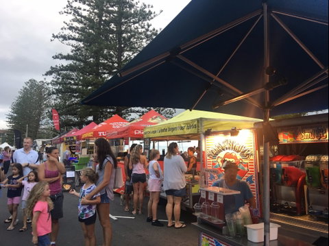 Twilight Markets Caloundra - Holiday Sunshine Coast 2