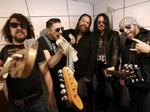 Under The Southern Stars - Gosford - Sunshine Coast Tourism 2