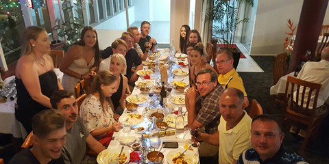 Taj Tandoori Indian Restaurant - Sunshine Coast Tourism 1