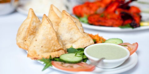 Taj Tandoori Indian Restaurant - Sunshine Coast Tourism 3