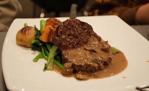 Mike's Grill & Bar - Sunshine Coast Tourism 3