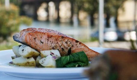 Stonebar Seafood Brasserie - Sunshine Coast Tourism 3