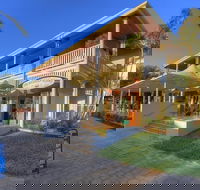 Sovereign Resort Hotel - Sunshine Coast Tourism