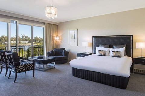 The Carrington Hotel Shepparton - Sunshine Coast Tourism 4