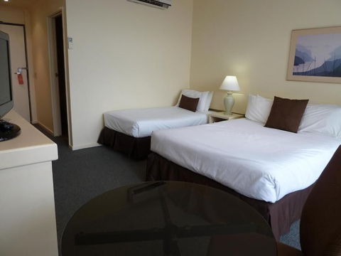 Frankston International - Holiday Sunshine Coast 5
