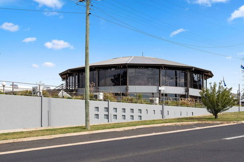 Quality Hotel Bathurst - Holiday Sunshine Coast 7