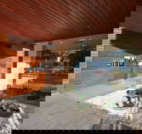 Melbourne Dandenong Central Apartment - Sunshine Coast Tourism