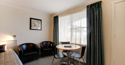 Tamar River Villas - Holiday Sunshine Coast 3