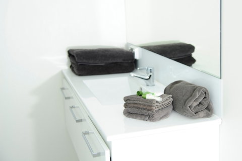 Tamar River Villas - Holiday Sunshine Coast 5