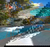 Lennox Beach Resort - Holiday Sunshine Coast