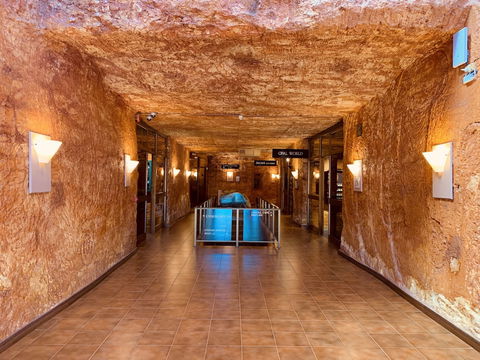 Desert Cave Hotel - Holiday Sunshine Coast 0
