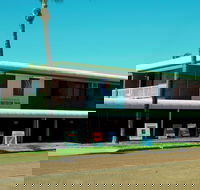 Longreach Motor Inn - Holiday Sunshine Coast