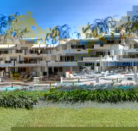 Mandalay Luxury Beachfront Apartments - Sunshine Coast Tourism