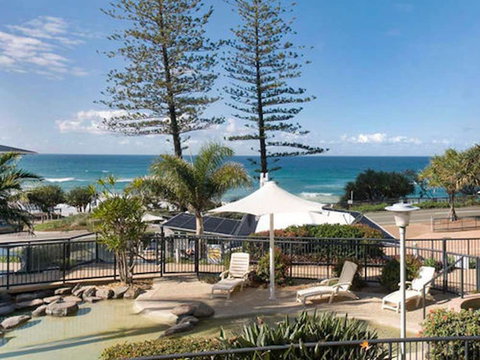 Beach Retreat Coolum - Holiday Sunshine Coast 1