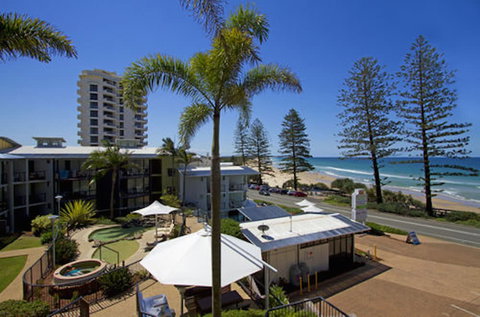 Beach Retreat Coolum - Holiday Sunshine Coast 4