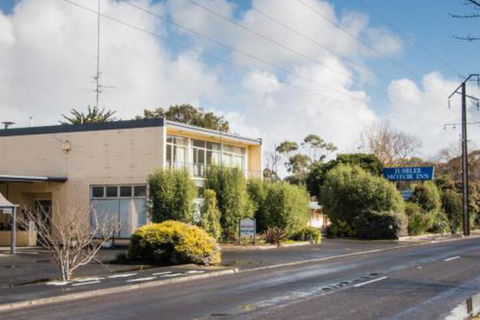 Jubilee Motor Inn - Holiday Sunshine Coast 2