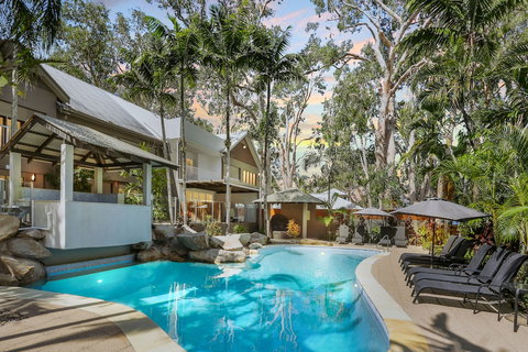 Paradise On The Beach Resort - Palm Cove - Sunshine Coast Tourism 2