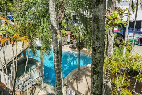 Paradise On The Beach Resort - Palm Cove - Sunshine Coast Tourism 4