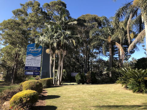Fairway Motor Inn - Holiday Sunshine Coast 2