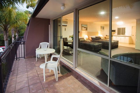 Fairway Motor Inn - Holiday Sunshine Coast 1