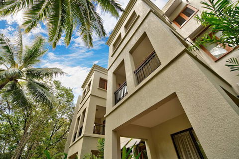 The Mediterranean Port Douglas - Sunshine Coast Tourism 5