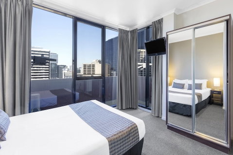 Riverside Apartments Melbourne - Sunshine Coast Tourism 4
