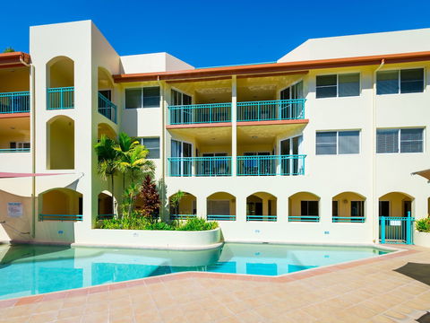 Shingley Beach Resort - Holiday Sunshine Coast 1