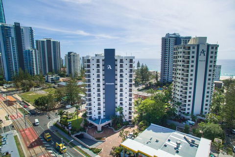 Alexander Holiday Apartments - Holiday Sunshine Coast 4