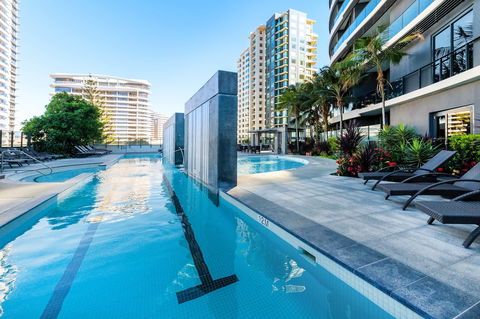 Peppers Broadbeach - Sunshine Coast Tourism 4