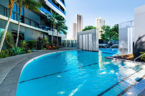 Peppers Broadbeach - Sunshine Coast Tourism 5