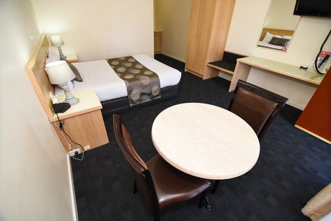 Sandown Heritage Motel - Sunshine Coast Tourism 6