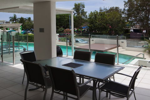 Waters Edge Apartments Cairns - Sunshine Coast Tourism 5