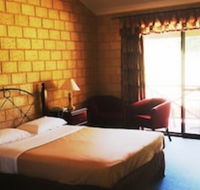 Karri Forest Motel - Holiday Sunshine Coast