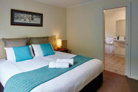 Alpine Valley Cottages - Holiday Sunshine Coast 2