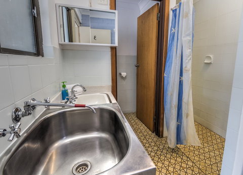 Emu Beach Chalets - Sunshine Coast Tourism 5