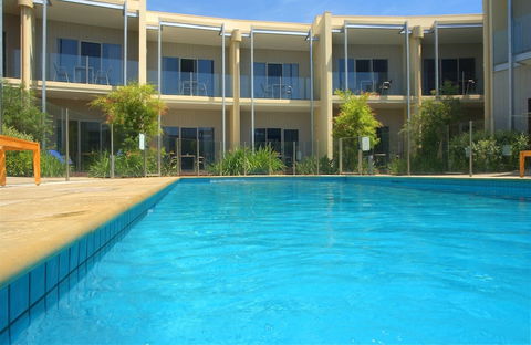 The Rye Hotel - One Four Nelson - Sunshine Coast Tourism 1