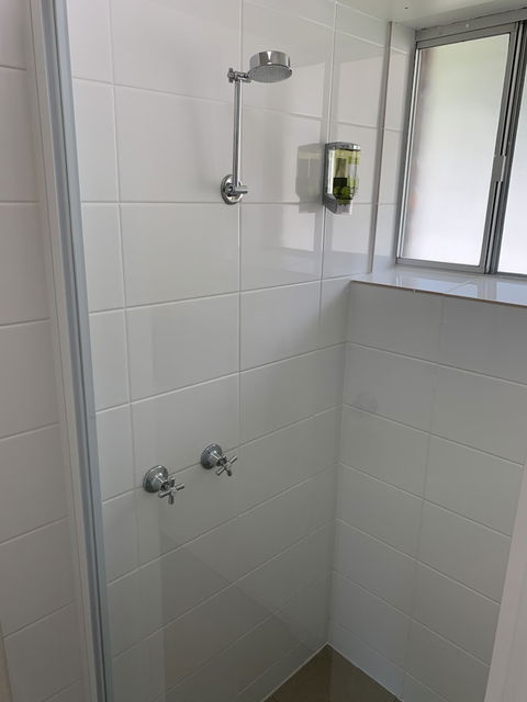 Adina Place Motel Apartments - Holiday Sunshine Coast 5