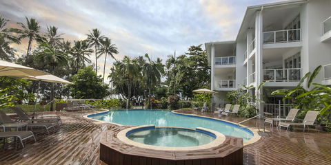 Beaches Port Douglas - Sunshine Coast Tourism 0