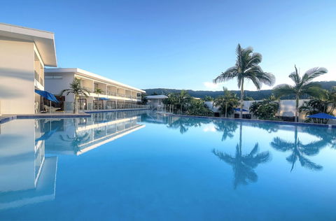 Pool Port Douglas - Sunshine Coast Tourism 4
