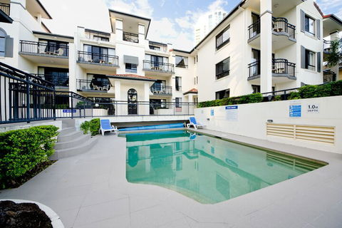 Island Beach Resort - Sunshine Coast Tourism 4