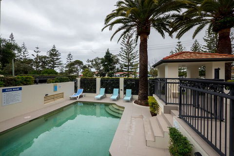 Island Beach Resort - Sunshine Coast Tourism 6
