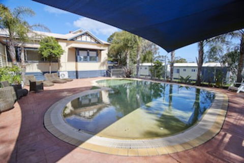 Amaroo Holiday Park - Holiday Sunshine Coast 0