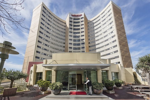 View Sydney - Holiday Sunshine Coast 2