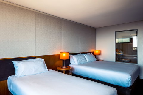 View Sydney - Holiday Sunshine Coast 4