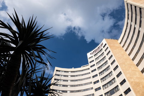 View Sydney - Holiday Sunshine Coast 0