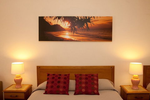 Byron Motor Lodge Motel - Sunshine Coast Tourism 4