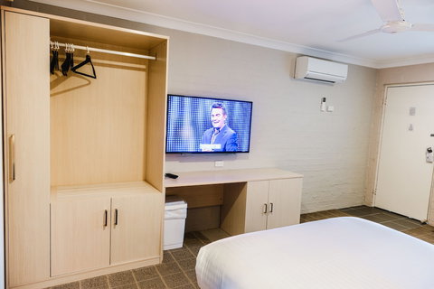 Balan Village Motel - Holiday Sunshine Coast 4