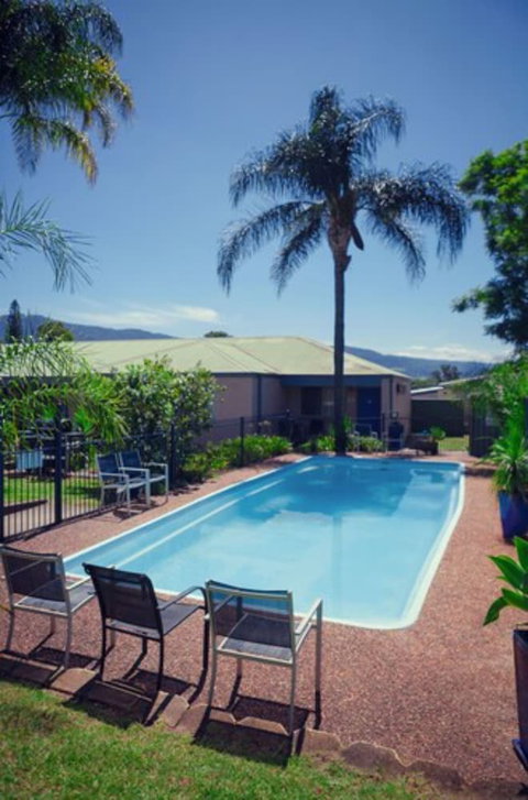 Balan Village Motel - Holiday Sunshine Coast 1